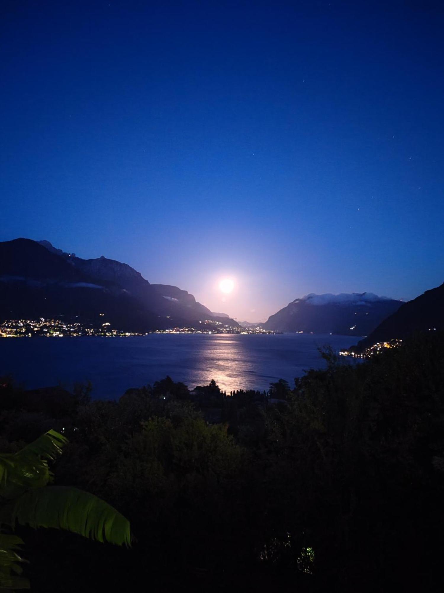 Alba E Tramonto Appartamenti Vista Lago เบลลาโจ ภายนอก รูปภาพ